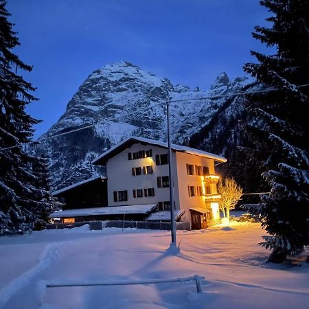 Al Cervo Albergo - Hotel Stabiziane Luaran gambar